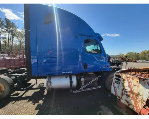 FREIGHTLINER CASCADIA 125BBC Sleeper