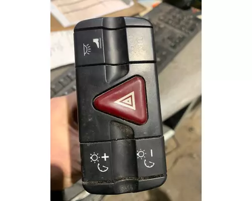 FREIGHTLINER CASCADIA 125BBC Switch Panel