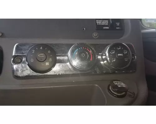 FREIGHTLINER CASCADIA 125BBC Temperature Control