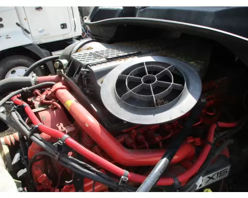 FREIGHTLINER CASCADIA 125 AIR CLEANER