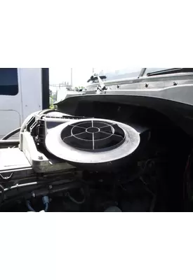 FREIGHTLINER CASCADIA 125 AIR CLEANER