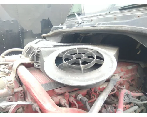 FREIGHTLINER CASCADIA 125 AIR CLEANER