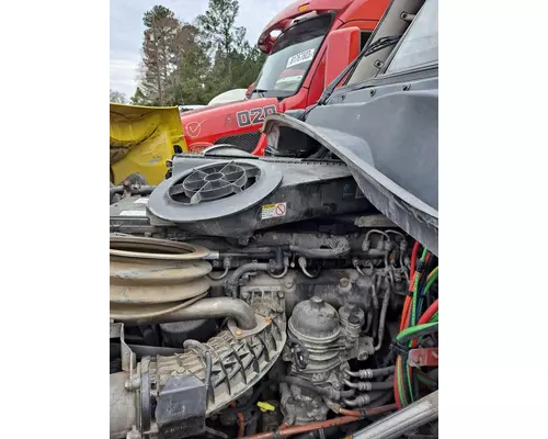 FREIGHTLINER CASCADIA 125 AIR CLEANER