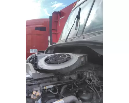 FREIGHTLINER CASCADIA 125 AIR CLEANER