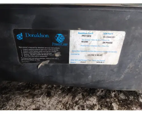 FREIGHTLINER CASCADIA 125 AIR CLEANER