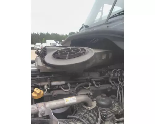 FREIGHTLINER CASCADIA 125 AIR CLEANER