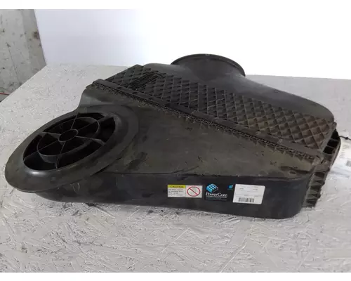 FREIGHTLINER CASCADIA 125 AIR CLEANER