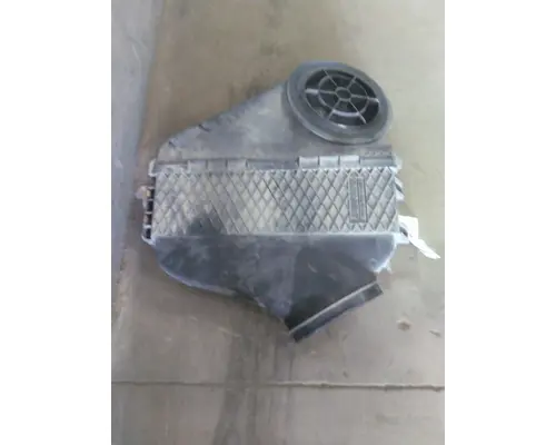 FREIGHTLINER CASCADIA 125 AIR CLEANER