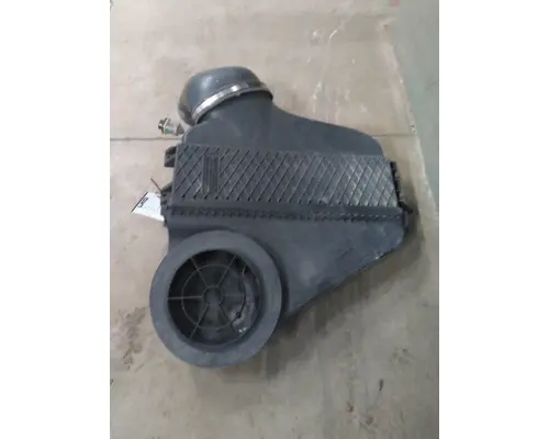 FREIGHTLINER CASCADIA 125 AIR CLEANER