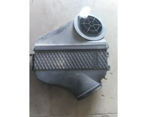 FREIGHTLINER CASCADIA 125 AIR CLEANER
