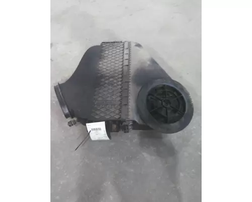 FREIGHTLINER CASCADIA 125 AIR CLEANER