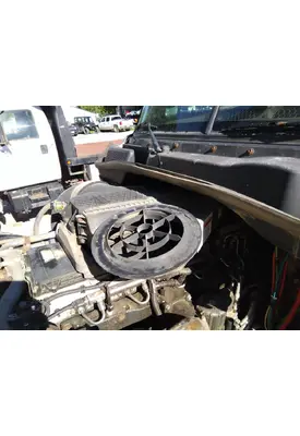 FREIGHTLINER CASCADIA 125 AIR CLEANER