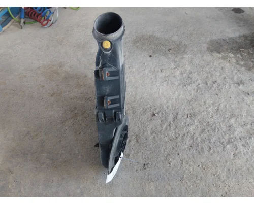 FREIGHTLINER CASCADIA 125 AIR CLEANER