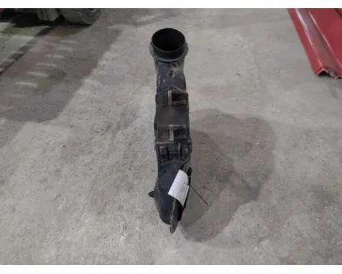 FREIGHTLINER CASCADIA 125 AIR CLEANER