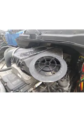 FREIGHTLINER CASCADIA 125 AIR CLEANER