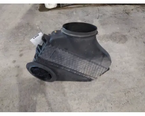 FREIGHTLINER CASCADIA 125 AIR CLEANER