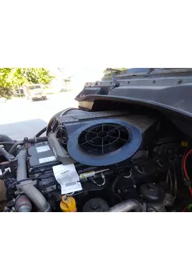 FREIGHTLINER CASCADIA 125 AIR CLEANER