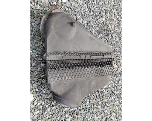 FREIGHTLINER CASCADIA 125 AIR CLEANER