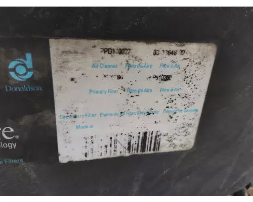 FREIGHTLINER CASCADIA 125 AIR CLEANER