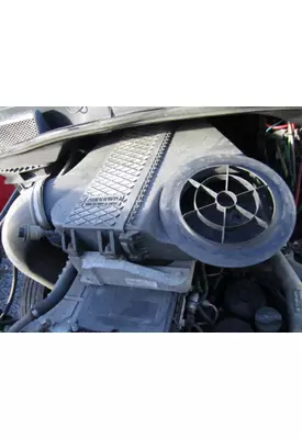 FREIGHTLINER CASCADIA 125 AIR CLEANER