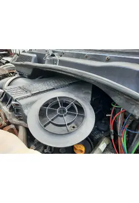 FREIGHTLINER CASCADIA 125 AIR CLEANER