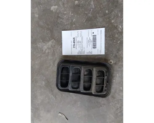 FREIGHTLINER CASCADIA 125 AIR INTAKE LOUVERCOVER