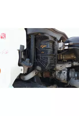 FREIGHTLINER CASCADIA 125 AIR INTAKE