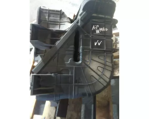 FREIGHTLINER CASCADIA 125 AIR INTAKE
