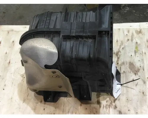 FREIGHTLINER CASCADIA 125 AIR INTAKE