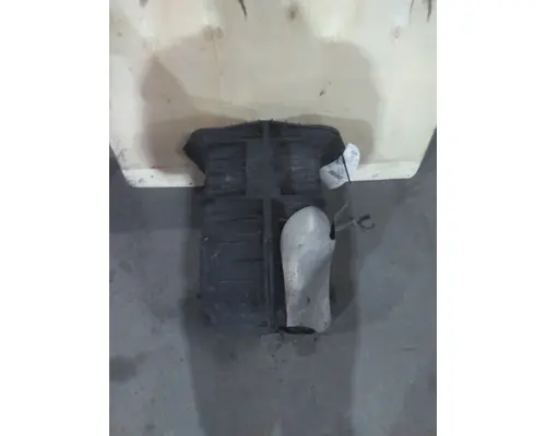 FREIGHTLINER CASCADIA 125 AIR INTAKE