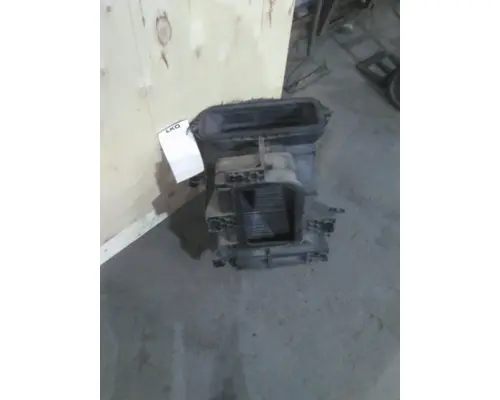 FREIGHTLINER CASCADIA 125 AIR INTAKE