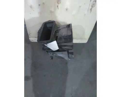 FREIGHTLINER CASCADIA 125 AIR INTAKE