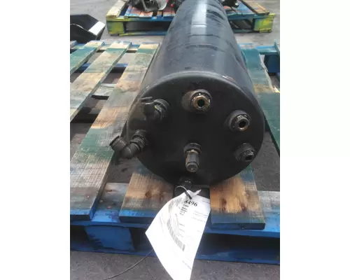 FREIGHTLINER CASCADIA 125 AIR TANK