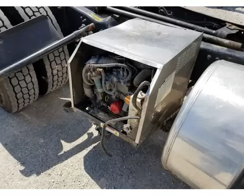 FREIGHTLINER CASCADIA 125 AUXILIARY POWER UNIT