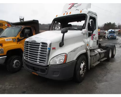 FREIGHTLINER CASCADIA 125 Axle Beam (Front)