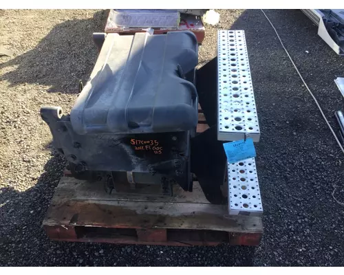 FREIGHTLINER CASCADIA 125 BATTERY BOX