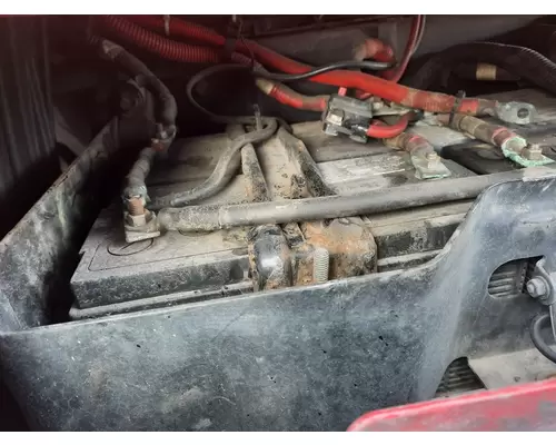 FREIGHTLINER CASCADIA 125 BATTERY BOX