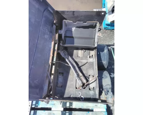 FREIGHTLINER CASCADIA 125 BATTERY BOX