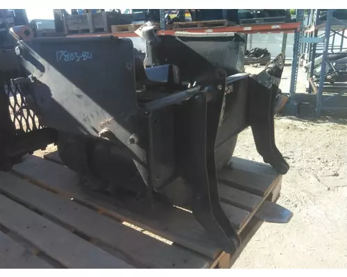 FREIGHTLINER CASCADIA 125 BATTERY BOX