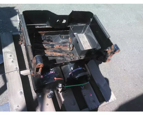 FREIGHTLINER CASCADIA 125 BATTERY BOX