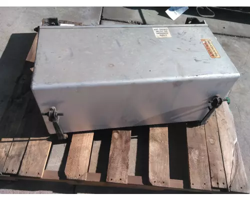 FREIGHTLINER CASCADIA 125 BATTERY BOX