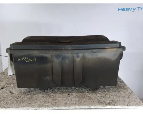 FREIGHTLINER CASCADIA 125 BATTERY BOX