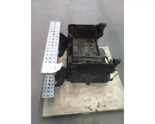 FREIGHTLINER CASCADIA 125 BATTERY BOX