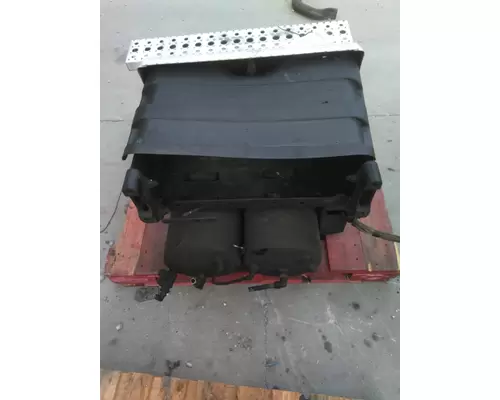 FREIGHTLINER CASCADIA 125 BATTERY BOX