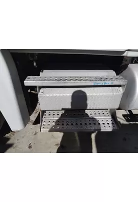 FREIGHTLINER CASCADIA 125 BATTERY BOX