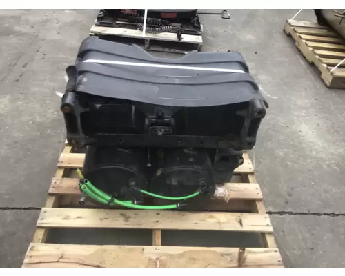 FREIGHTLINER CASCADIA 125 BATTERY BOX