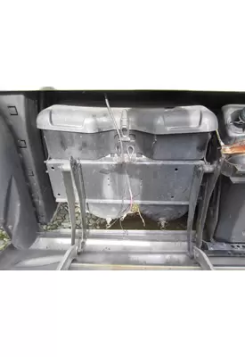 FREIGHTLINER CASCADIA 125 BATTERY BOX