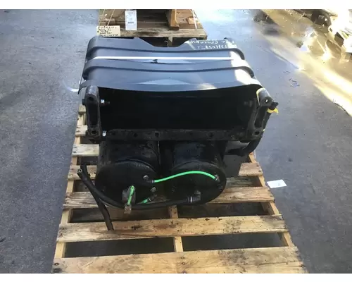 FREIGHTLINER CASCADIA 125 BATTERY BOX