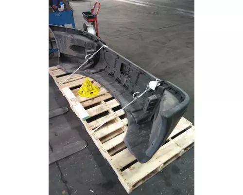 FREIGHTLINER CASCADIA 125 BUMPER ASSEMBLY, FRONT