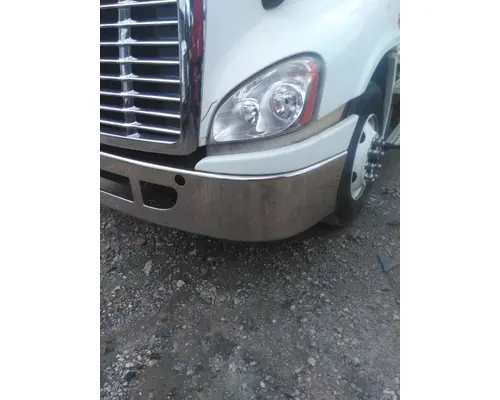 FREIGHTLINER CASCADIA 125 BUMPER ASSEMBLY, FRONT